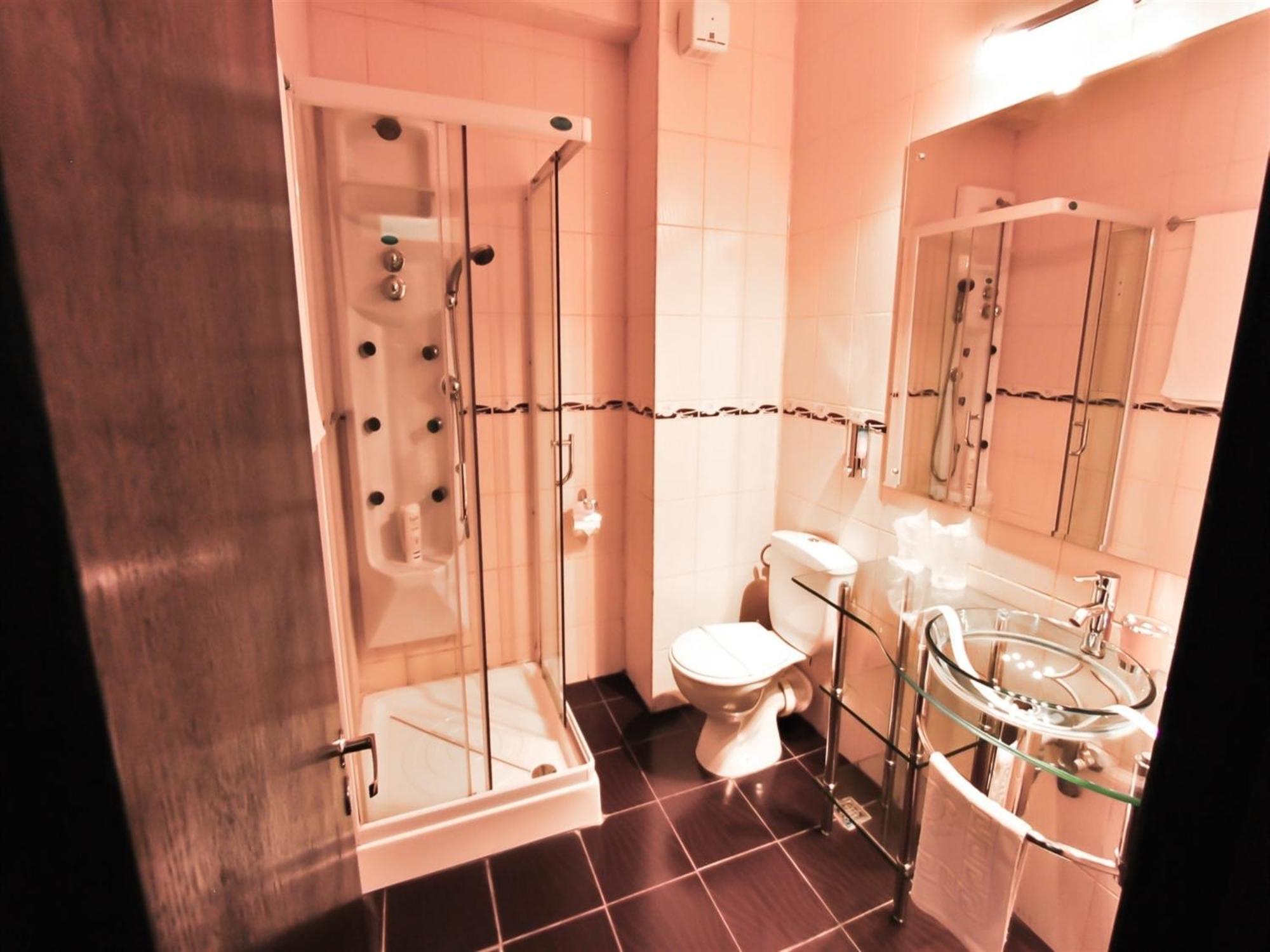Hotel Magic Gt Trivale Piteşti Zimmer foto
