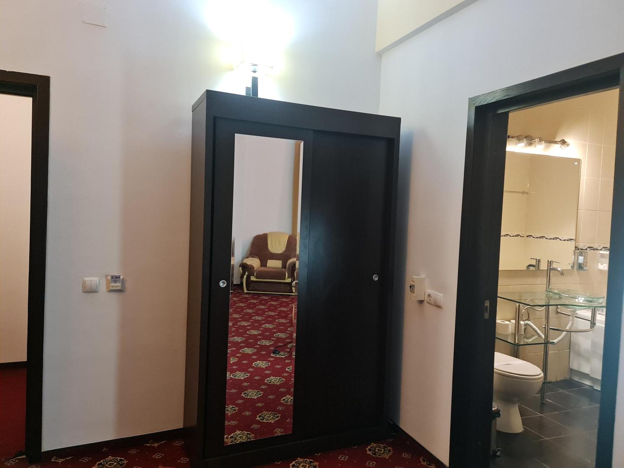 Hotel Magic Gt Trivale Piteşti Exterior foto